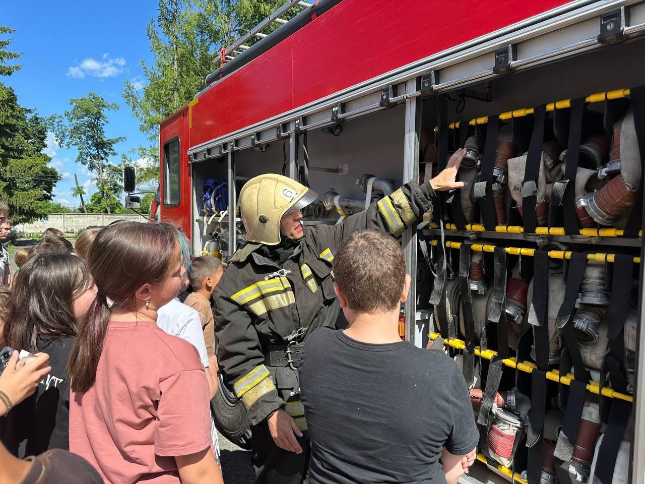 пожарные